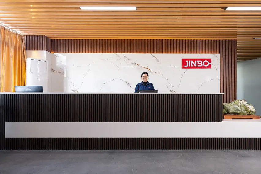 Ресепшен компании Jinbo